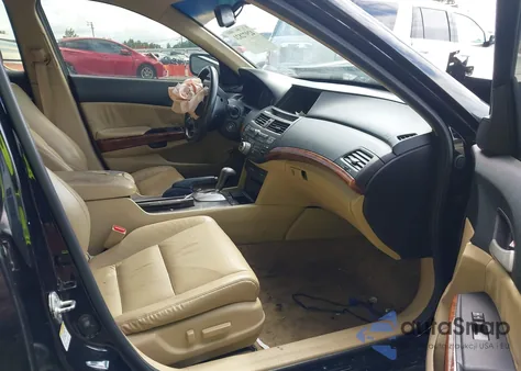 2011 Honda Accord 3.5 Ex-L from USA, damaged, VIN 1HGCP3F88BA026433